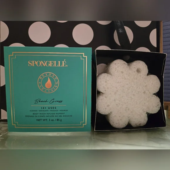 2/$20✨️Spongellé Buffer✨️ - Picture 3 of 3